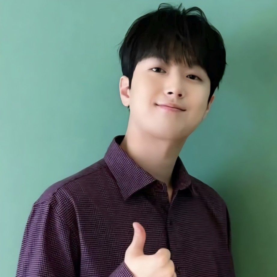 李燦元的最新照片