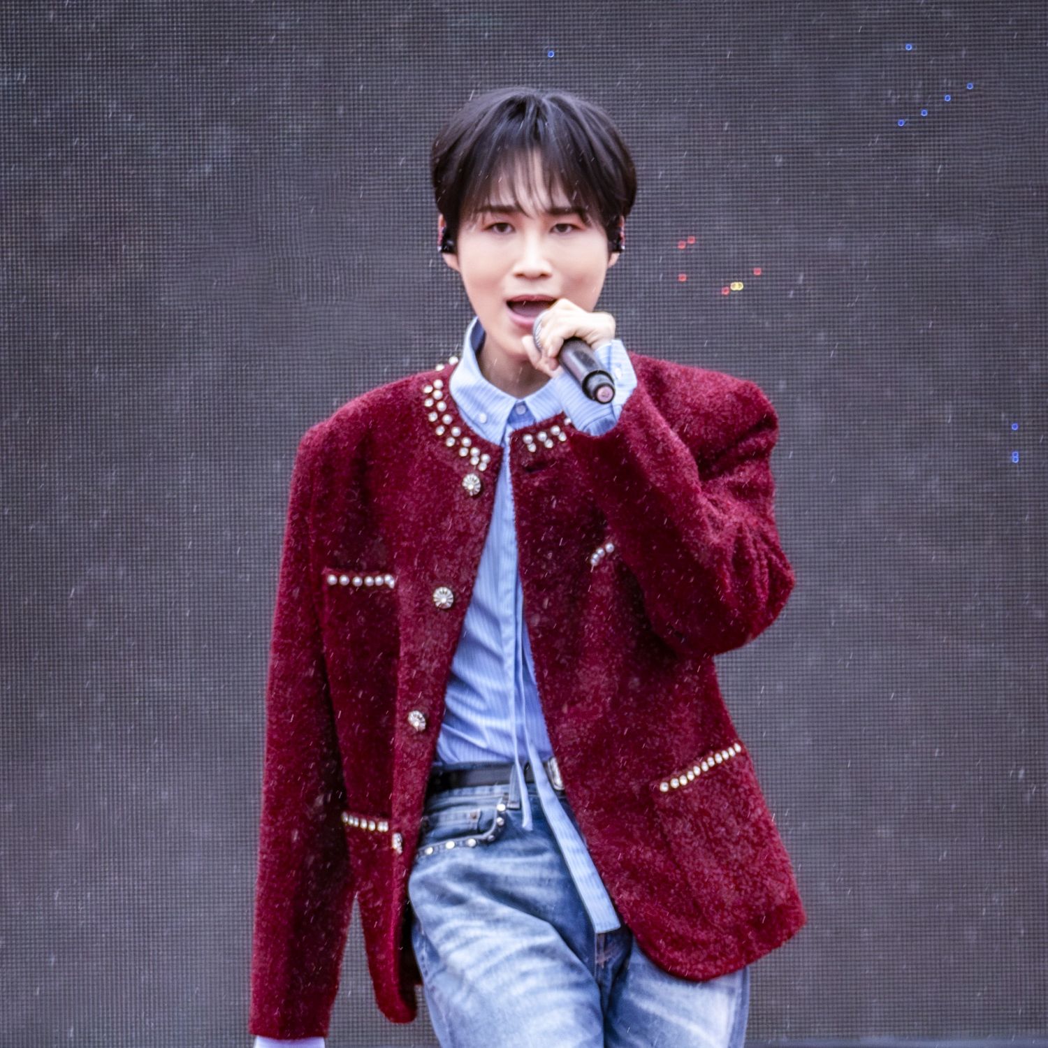 Cuplikan di balik layar dari Kim Heejae
