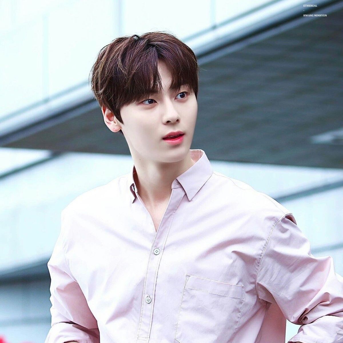 Behind-the-scenes cut of Hwang Minhyun