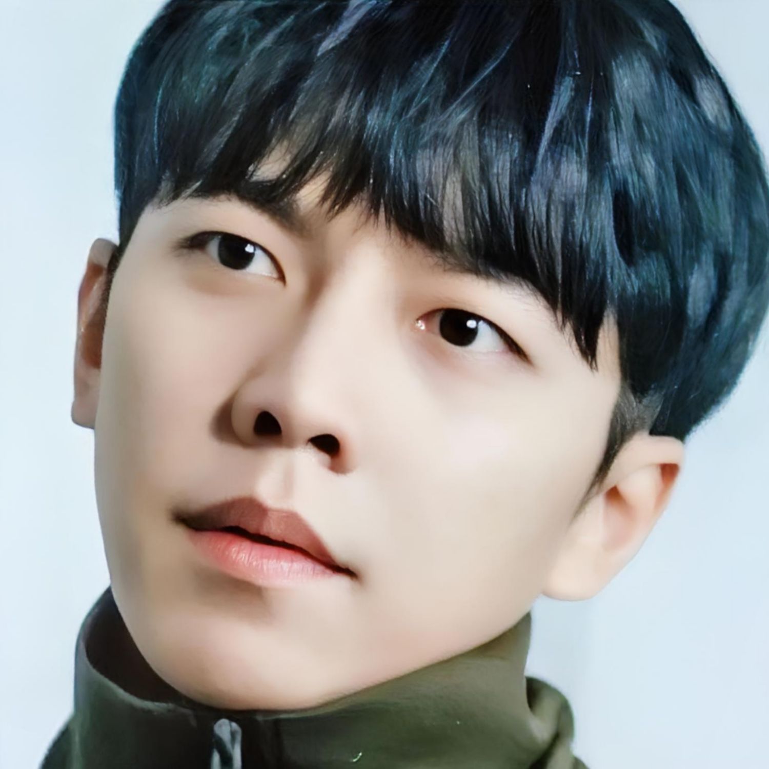Behind-the-scenes cut of Lee Seunggi