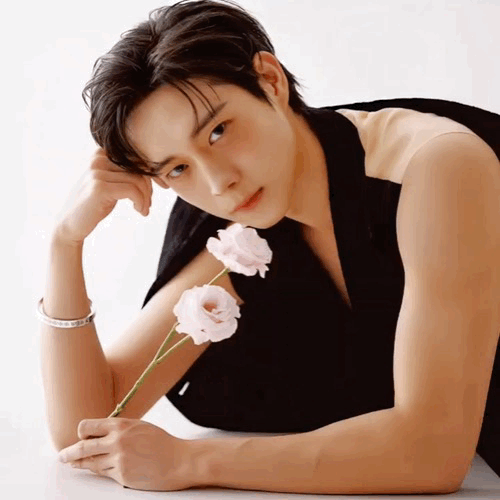 A moment captured by a fan of Kim Youngdae