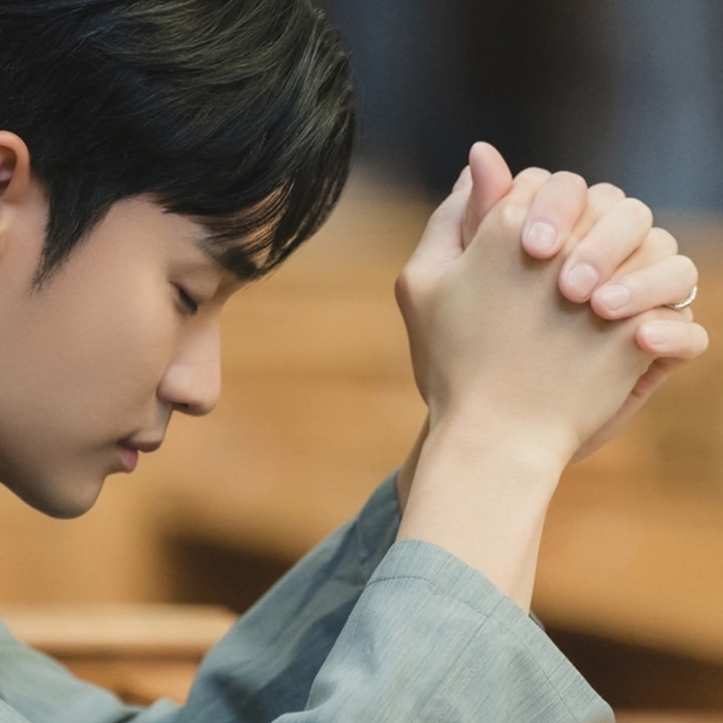 Behind-the-scenes cut of Kim Soohyun
