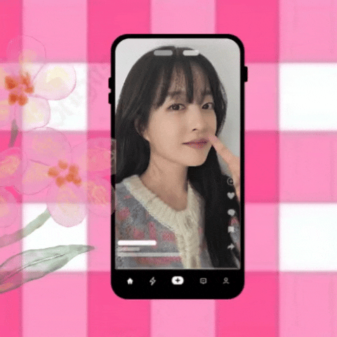 A moment captured by a fan of Park Boyoung