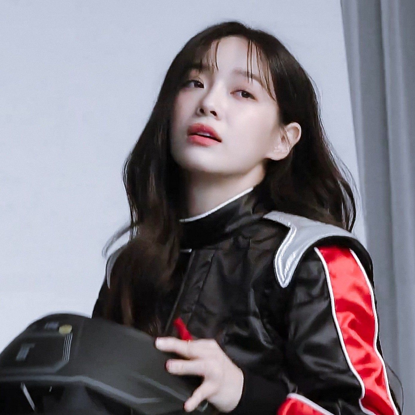 Behind-the-scenes cut of Kim Sejeong
