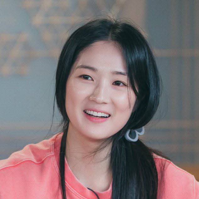 Recent activity shot of Kim Hyeyoon