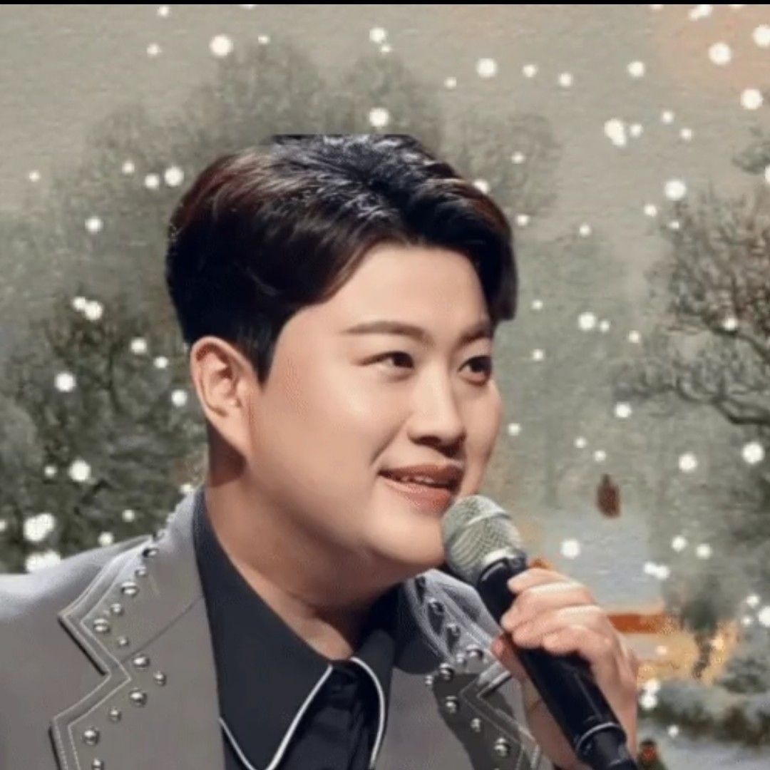 Behind-the-scenes cut of Kim Hojoong