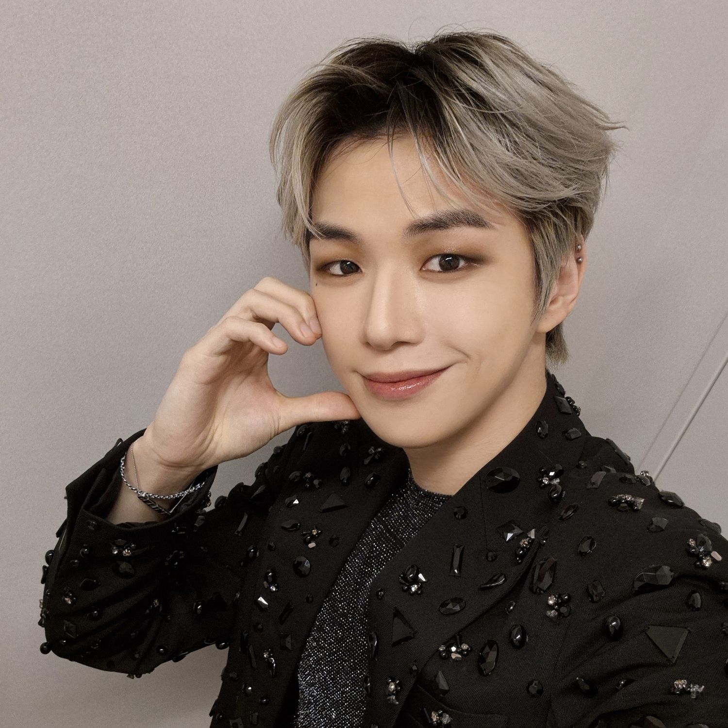 秘密の部屋のビハインドカット