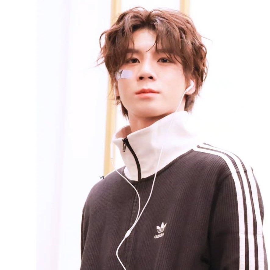 Latest photo of Jeong Dongwon