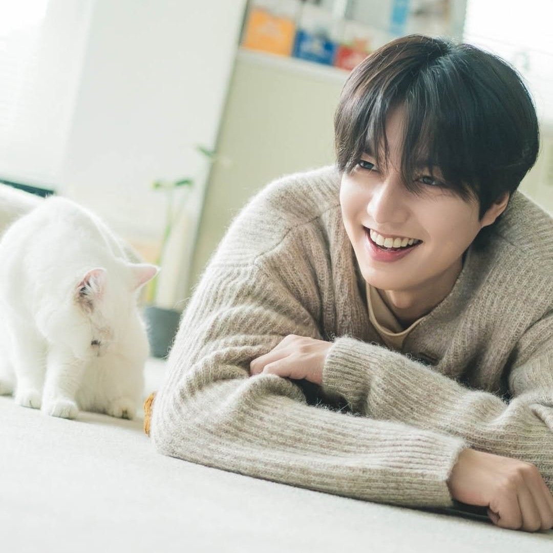 Recent activity shot of Lee Minho