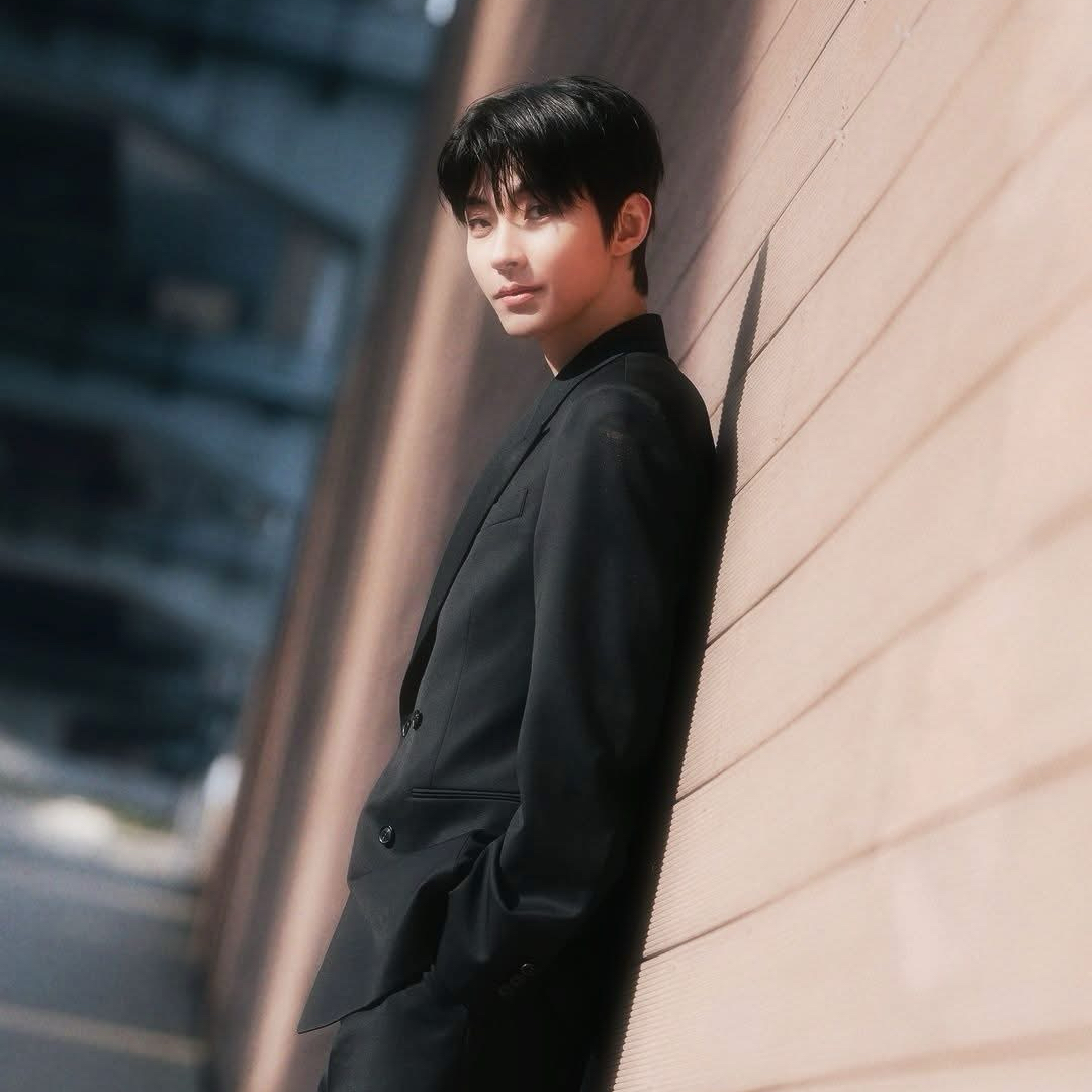 ファン・イニョプの最近の活動ショット