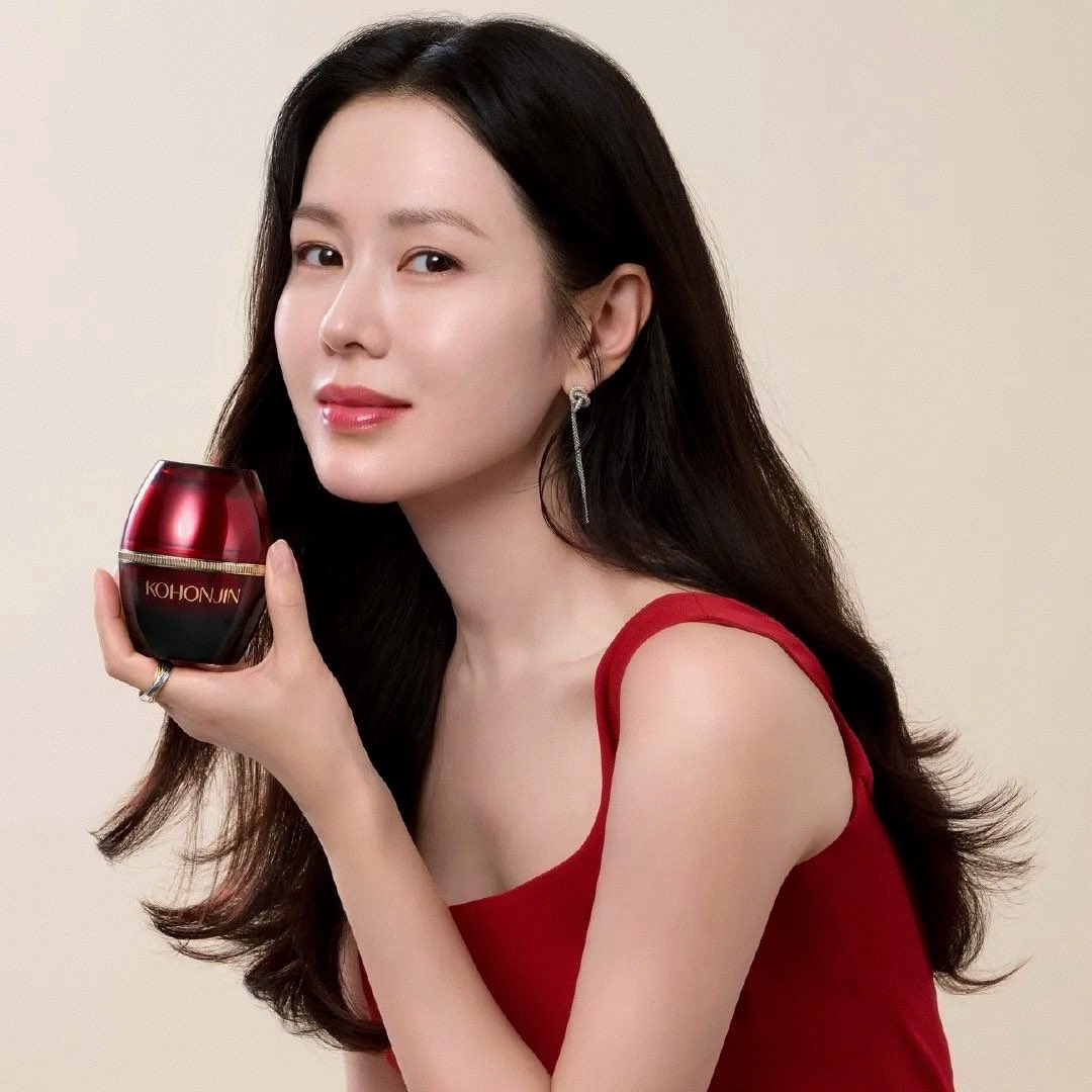 粉丝拍下的孙艺珍瞬间