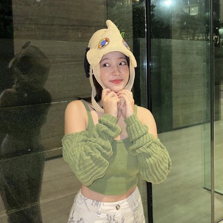 A moment captured by a fan of Yeri (1999)