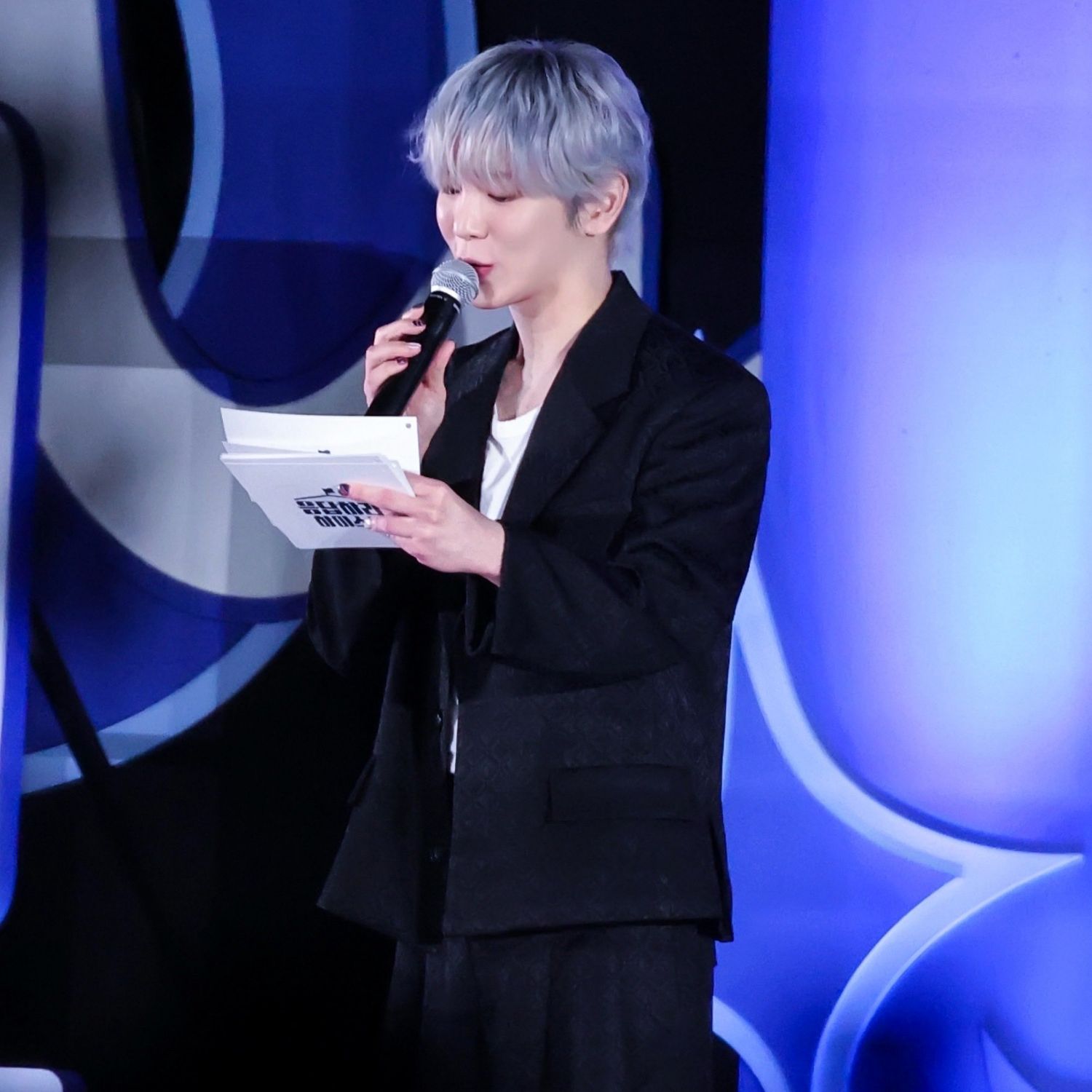 A moment captured by a fan of Key