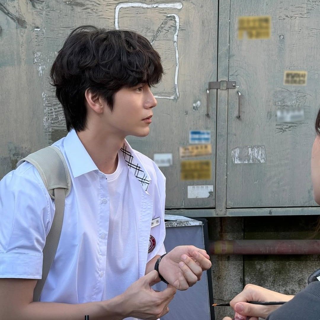 邕圣祐的最新照片