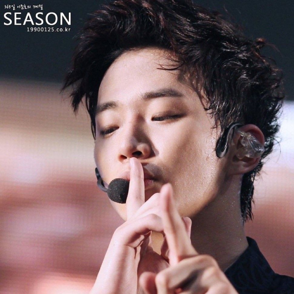 粉丝拍下的李俊昊瞬间