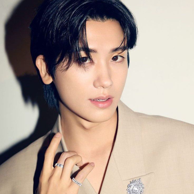 Recent activity shot of Park Hyungsik