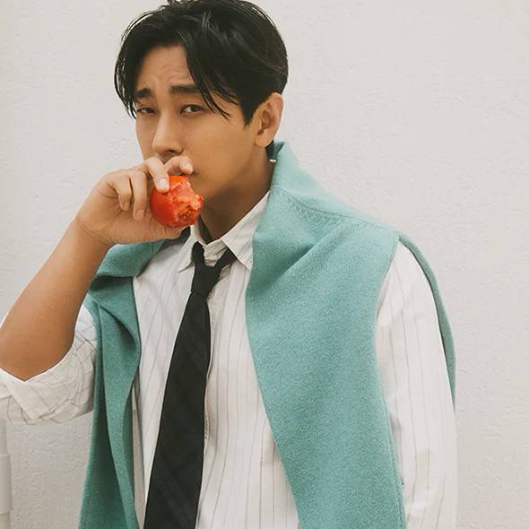 Behind-the-scenes cut of Joo Jihoon