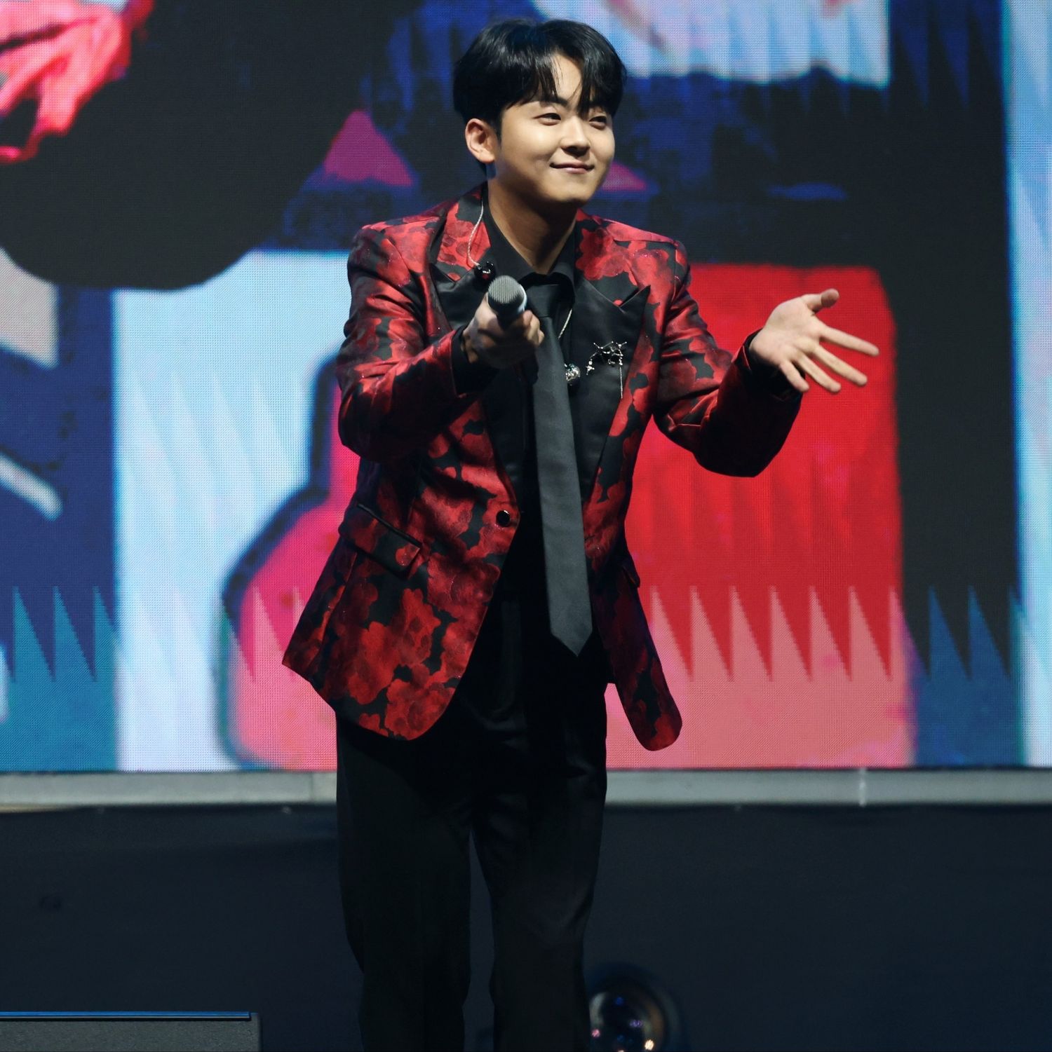 Recent activity shot of Park Minsu