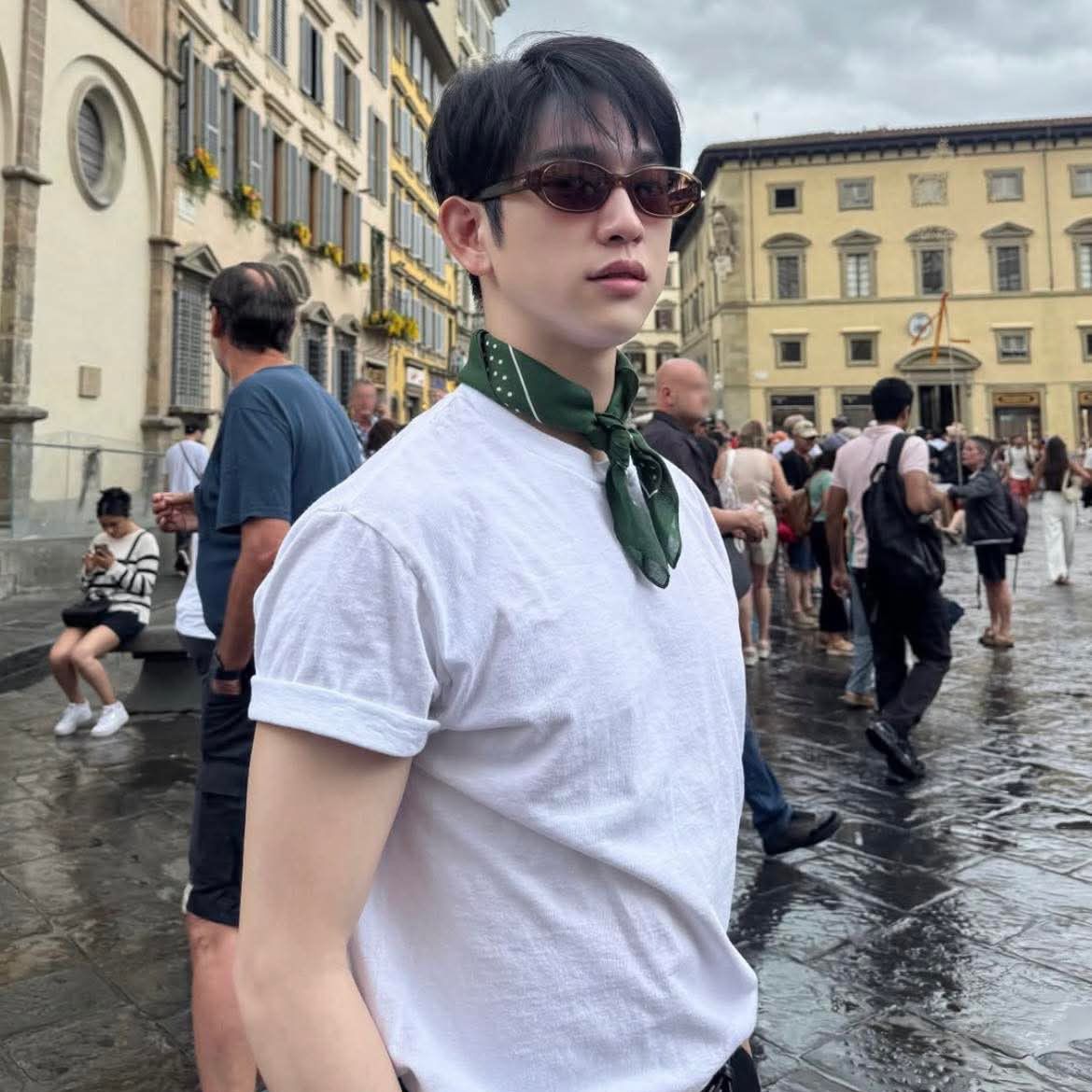 Recent activity shot of Park Jinyoung
