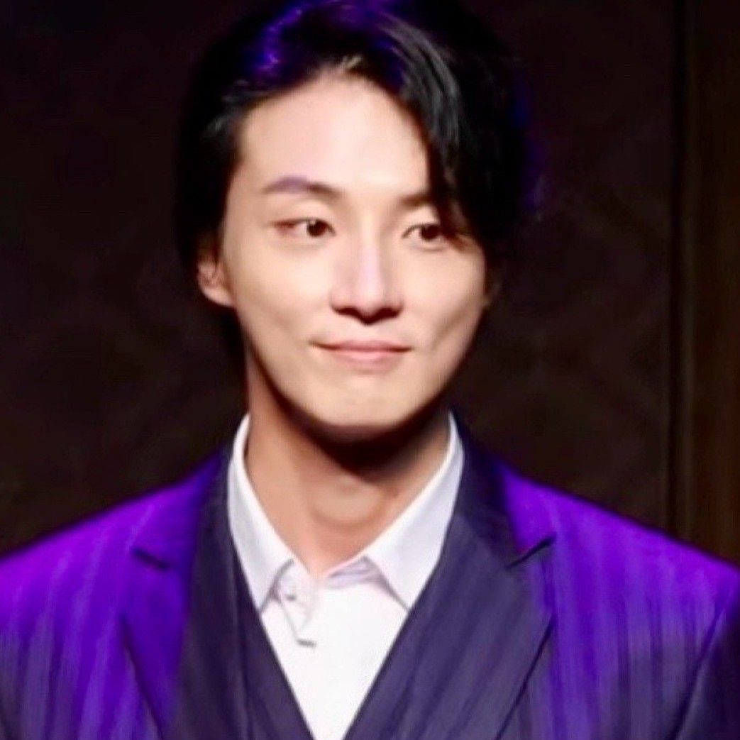 Behind-the-scenes cut of Yoon Shiyoon