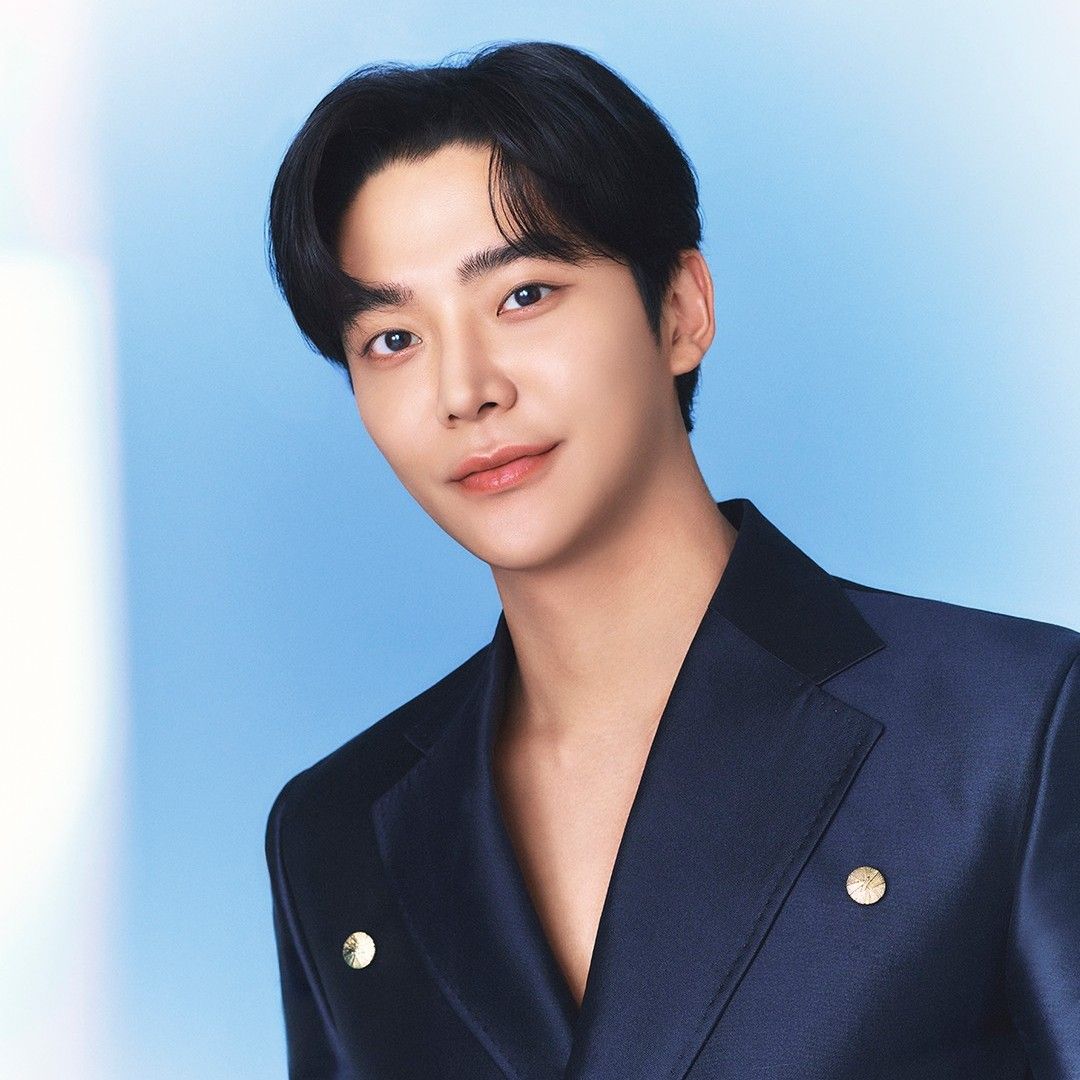 Foto terbaru dari Rowoon