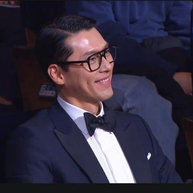A moment captured by a fan of Hyun Bin