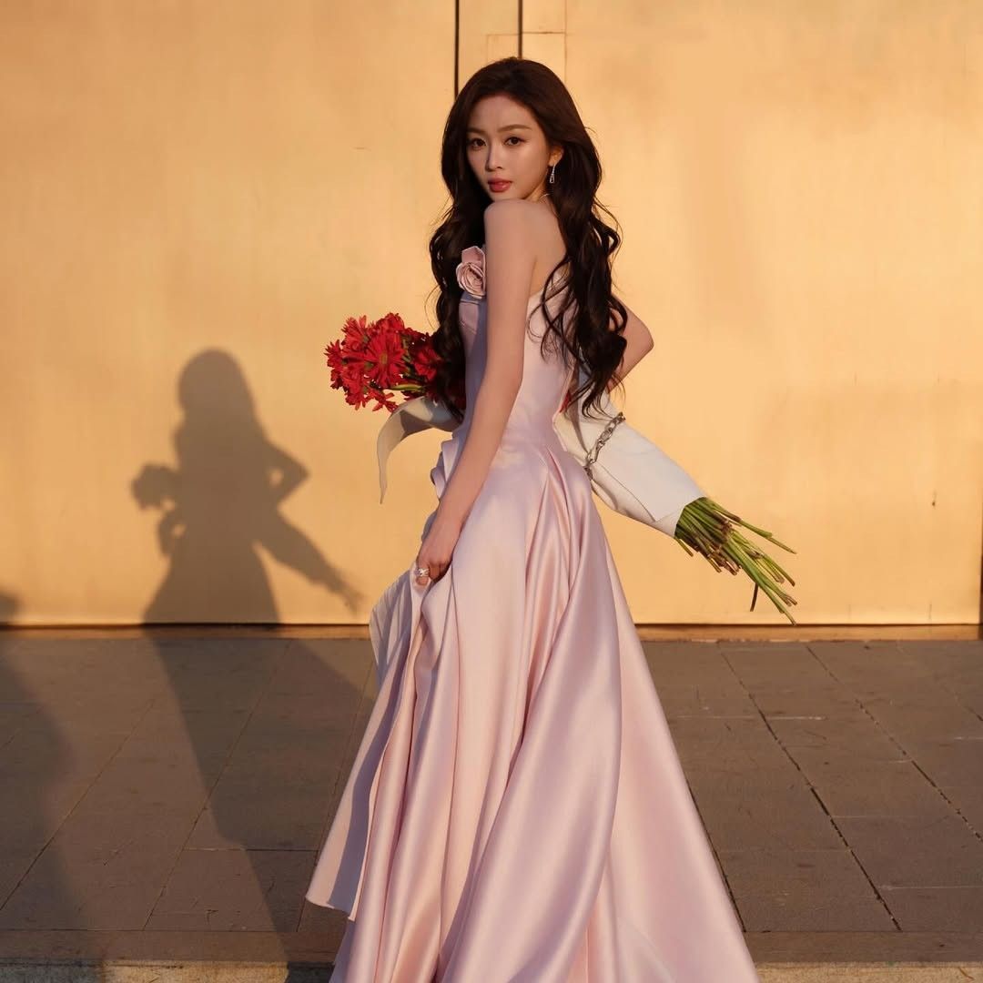 Recent activity shot of Wu Xuanyi