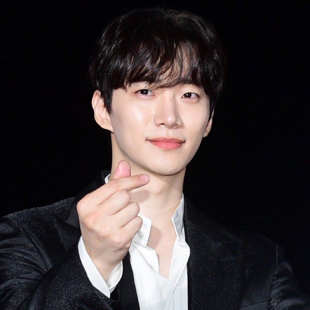 粉丝拍下的李俊昊瞬间