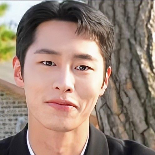 A moment captured by a fan of Lee Jaewook