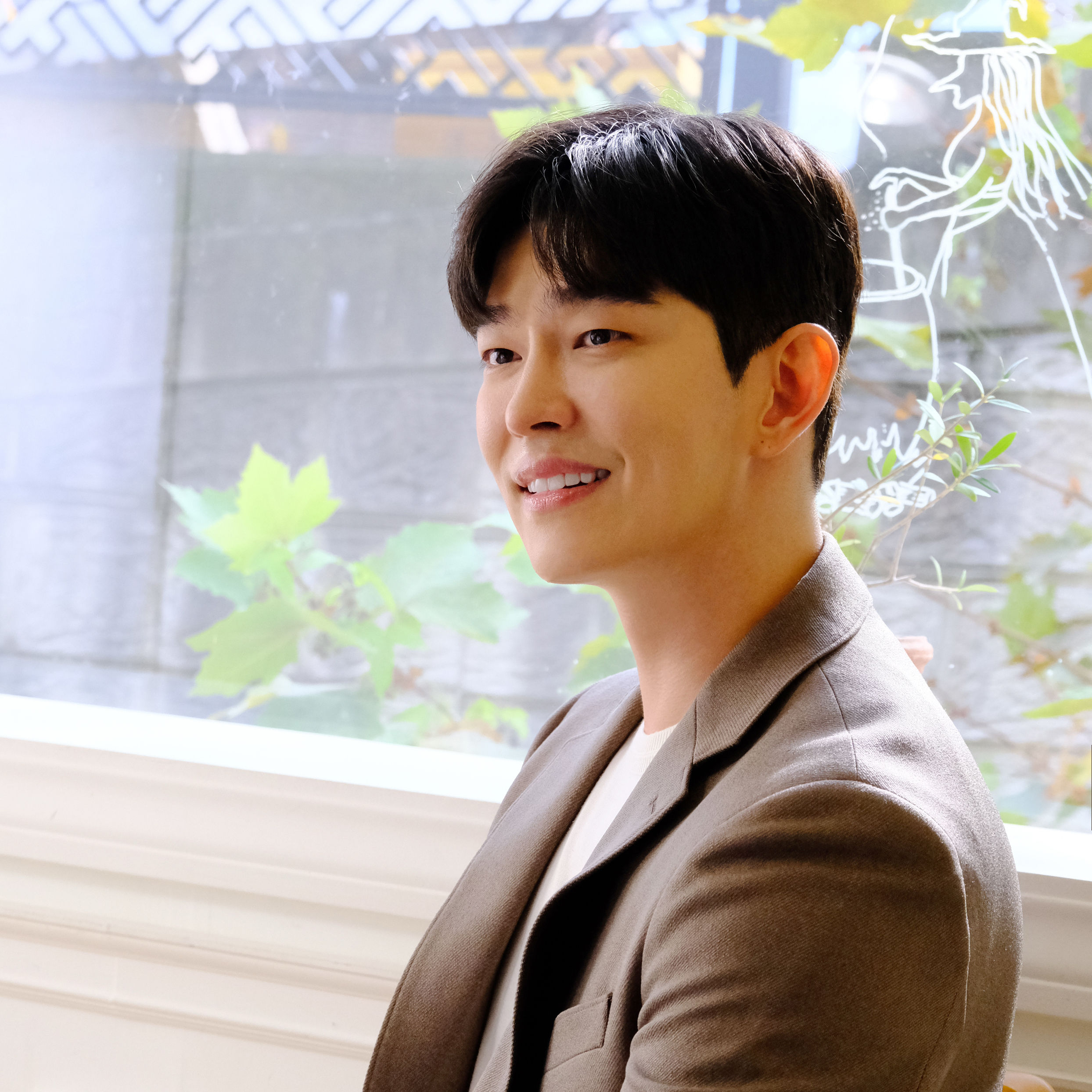 Recent activity shot of Yoon Kyunsang