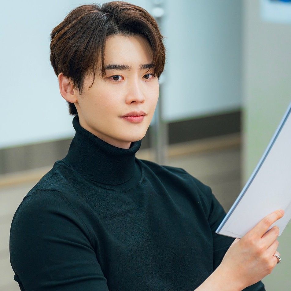 Behind-the-scenes cut of Lee Jongsuk