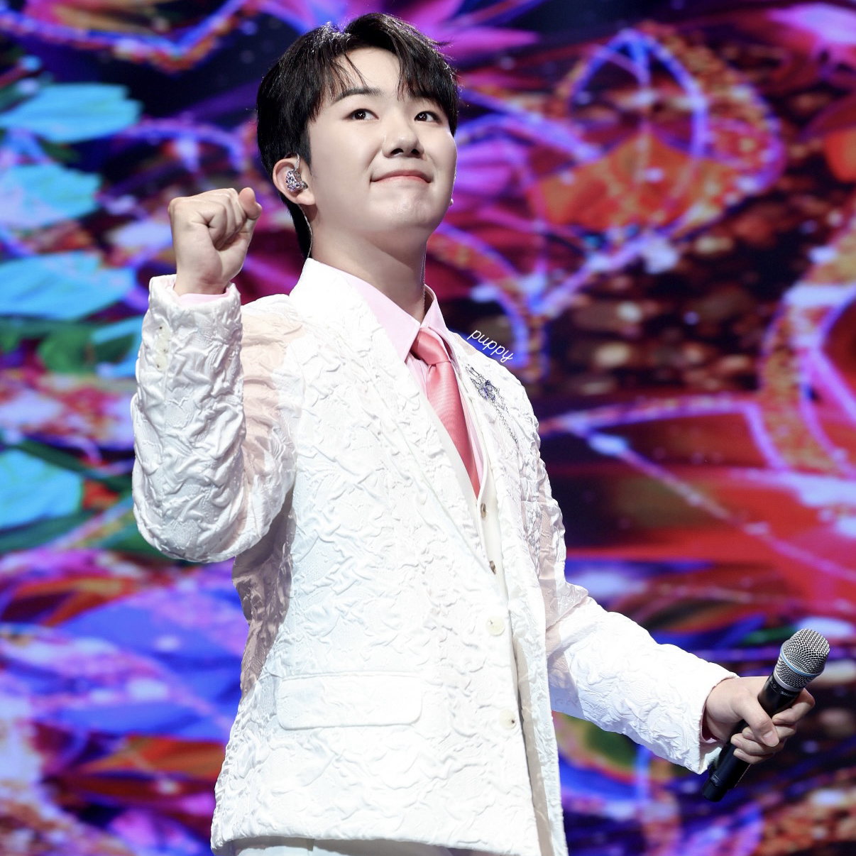 Recent activity shot of Nam Seungmin