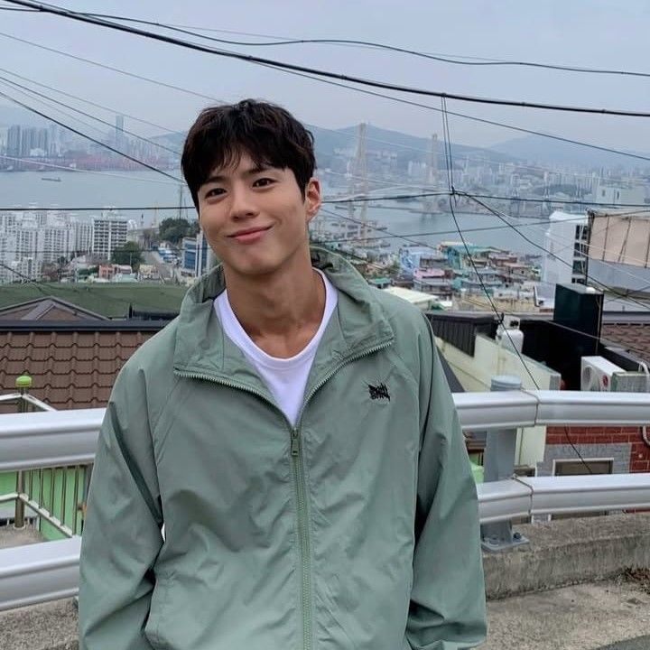 Recent activity shot of Park Bogum