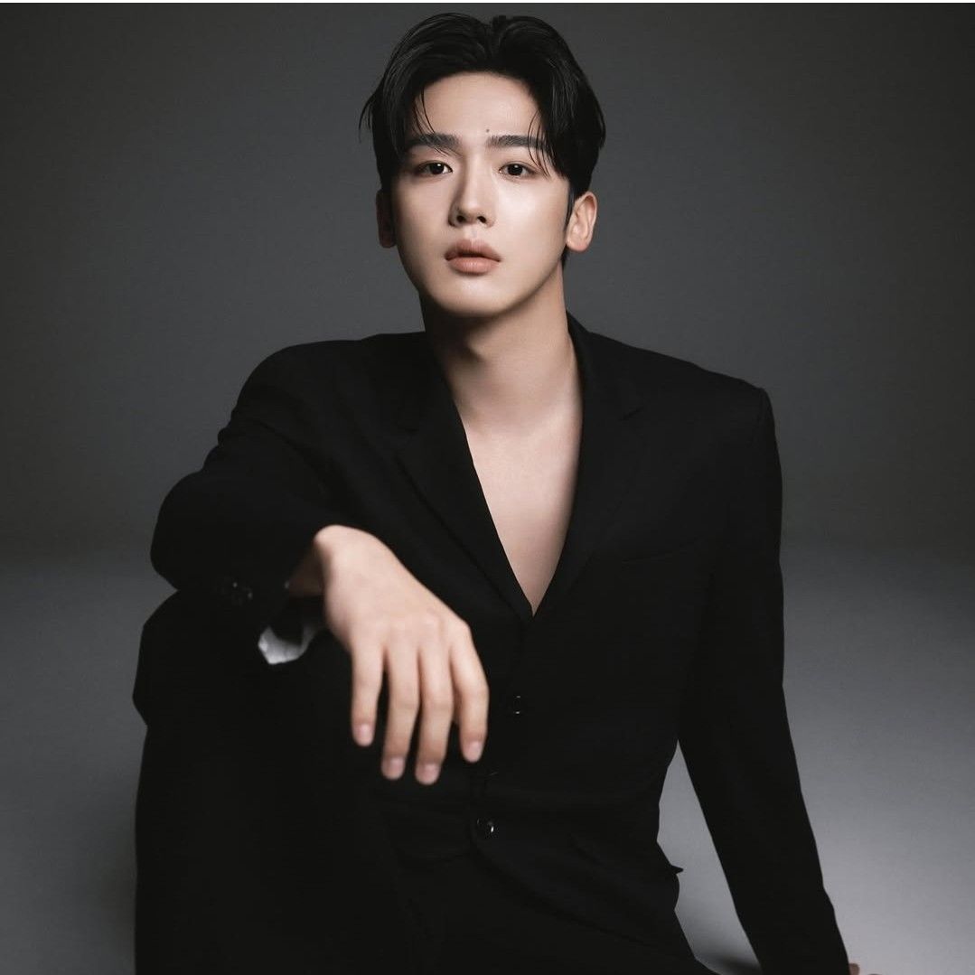 Recent activity shot of Kim Yohan
