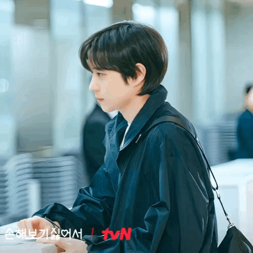 A moment captured by a fan of Kim Youngdae