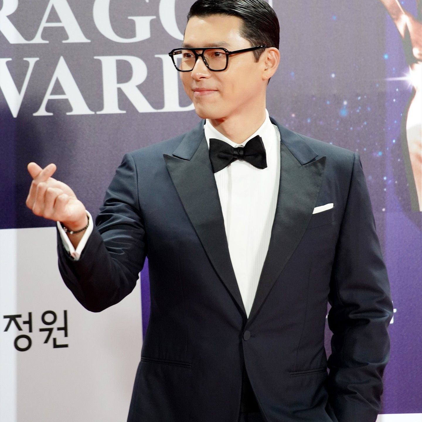 A moment captured by a fan of Hyun Bin