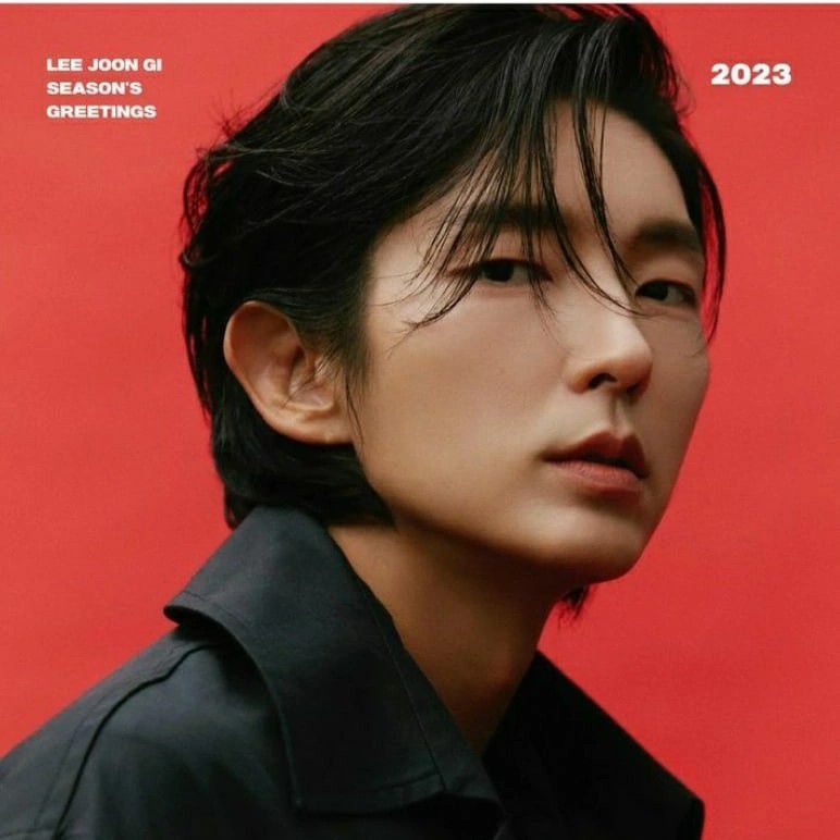 A moment captured by a fan of Lee Joongi