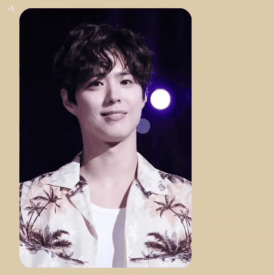 A moment captured by a fan of Park Bogum