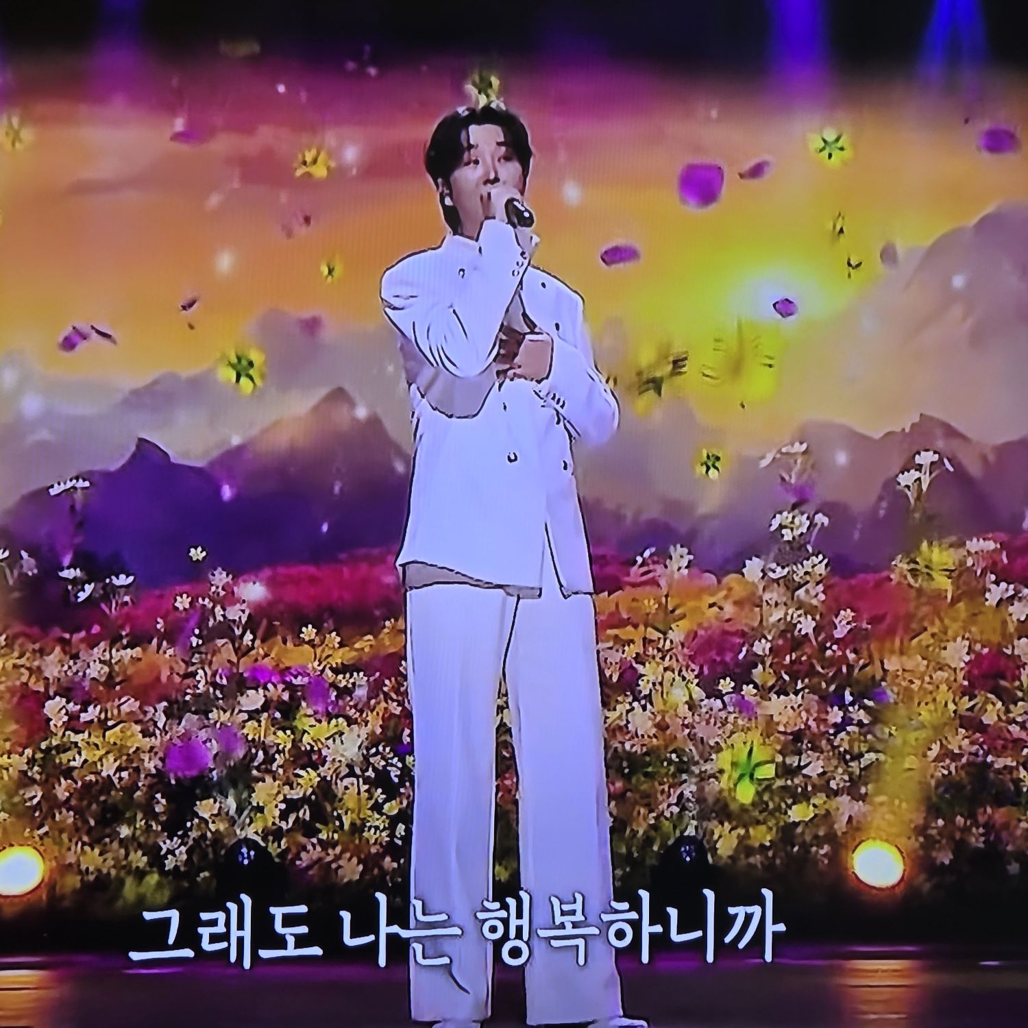 Foto terbaru dari Song Minjun