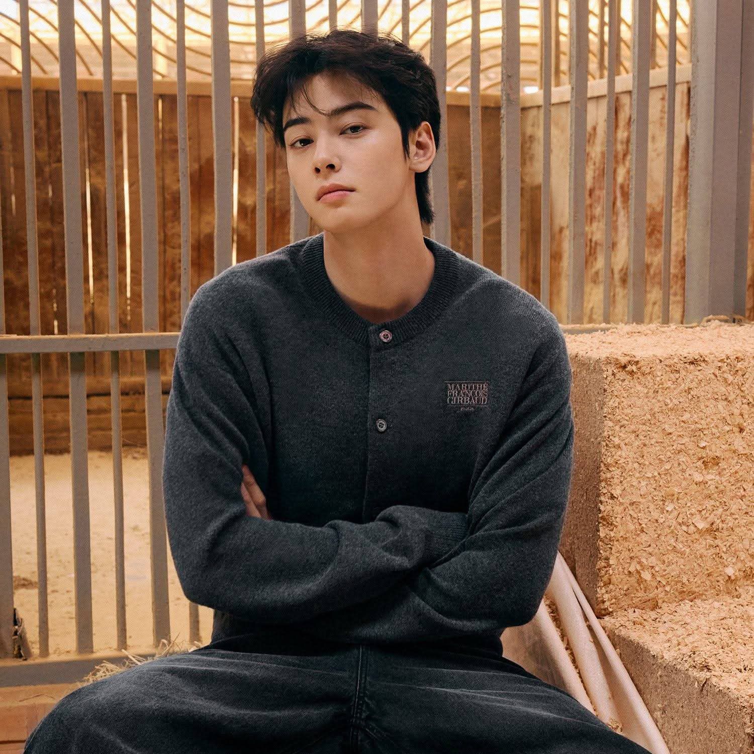 Cuplikan di balik layar dari Cha Eunwoo