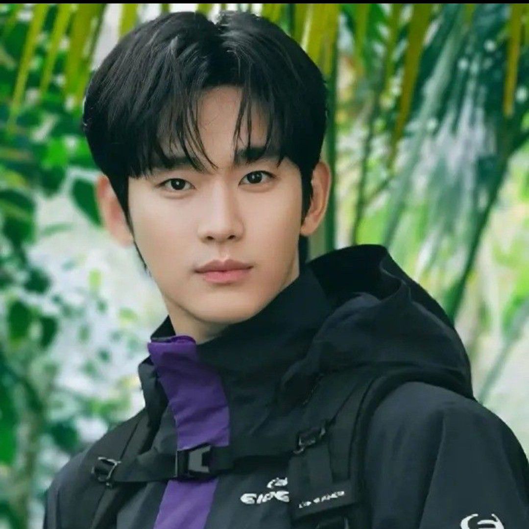 Behind-the-scenes cut of Kim Soohyun