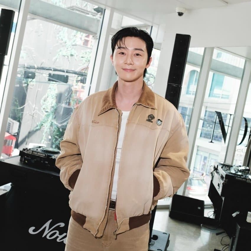 Recent activity shot of Park Seojoon