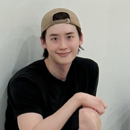 Behind-the-scenes cut of Lee Jongsuk