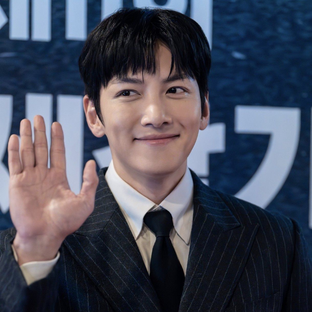 チ・チャンウクのビハインドカット