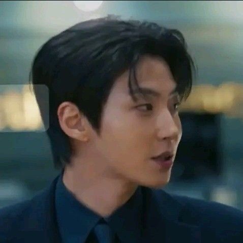 Latest photo of Hwang Inyoup