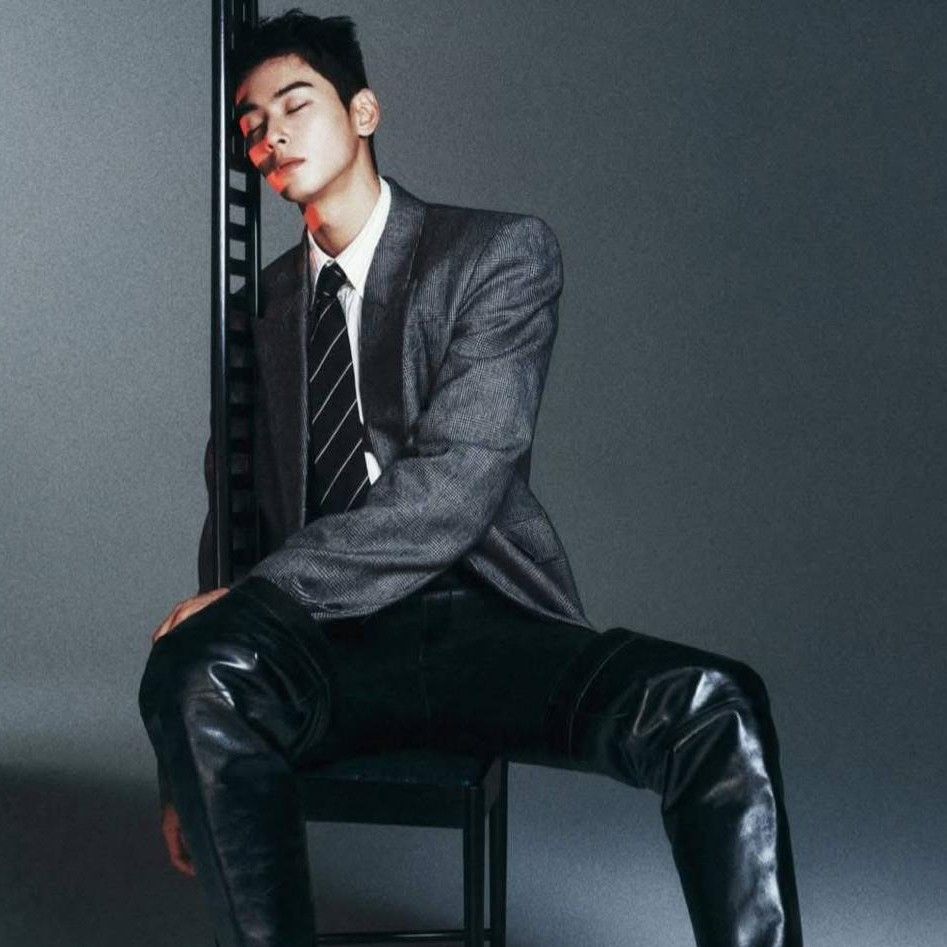 Foto kegiatan terbaru dari Cha Eunwoo