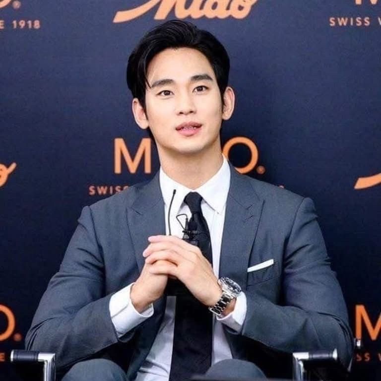 Momen yang diabadikan oleh penggemar Kim Soohyun