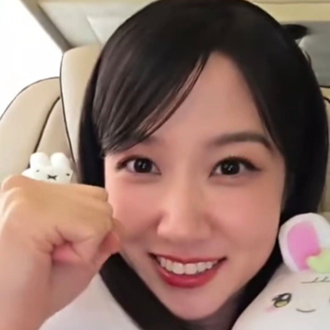 Behind-the-scenes cut of Park Eunbin