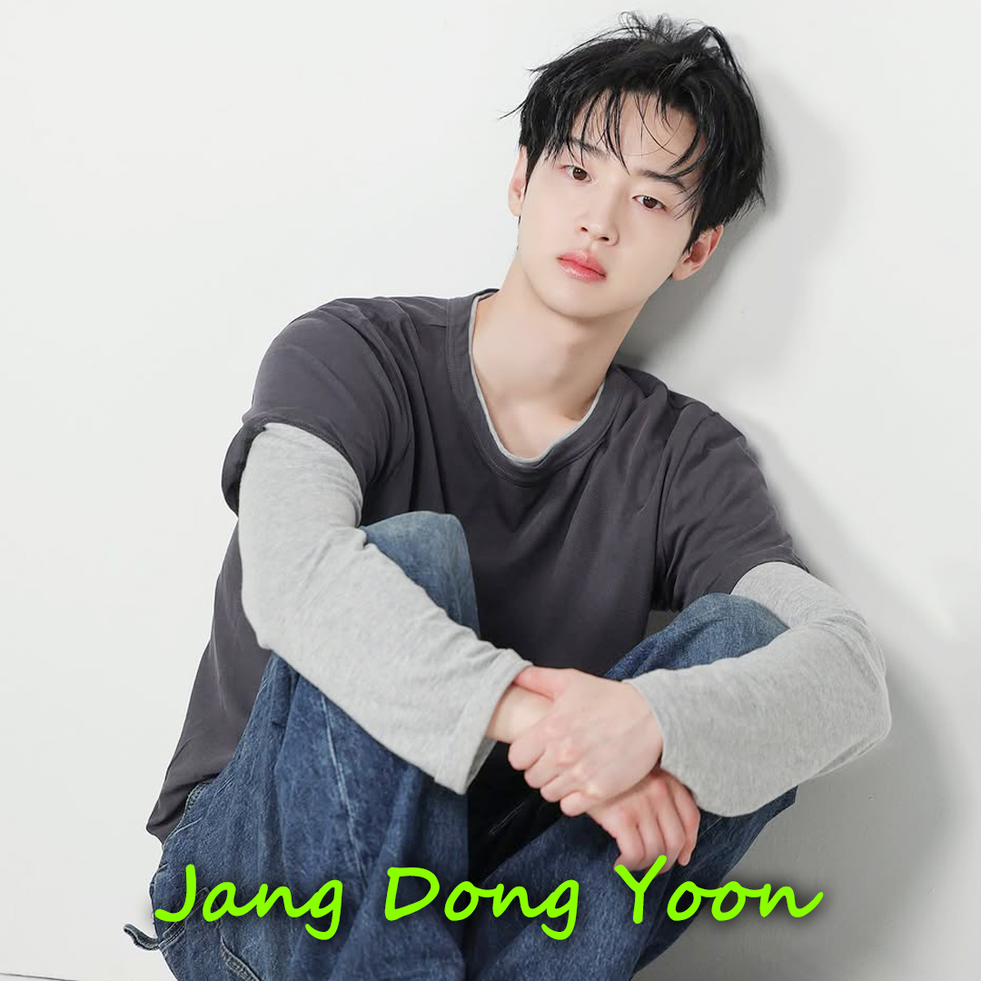 Behind-the-scenes cut of Jang Dongyoon