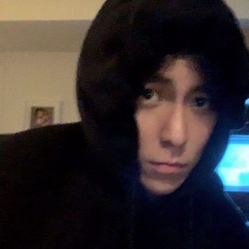 A moment captured by a fan of T.O.P